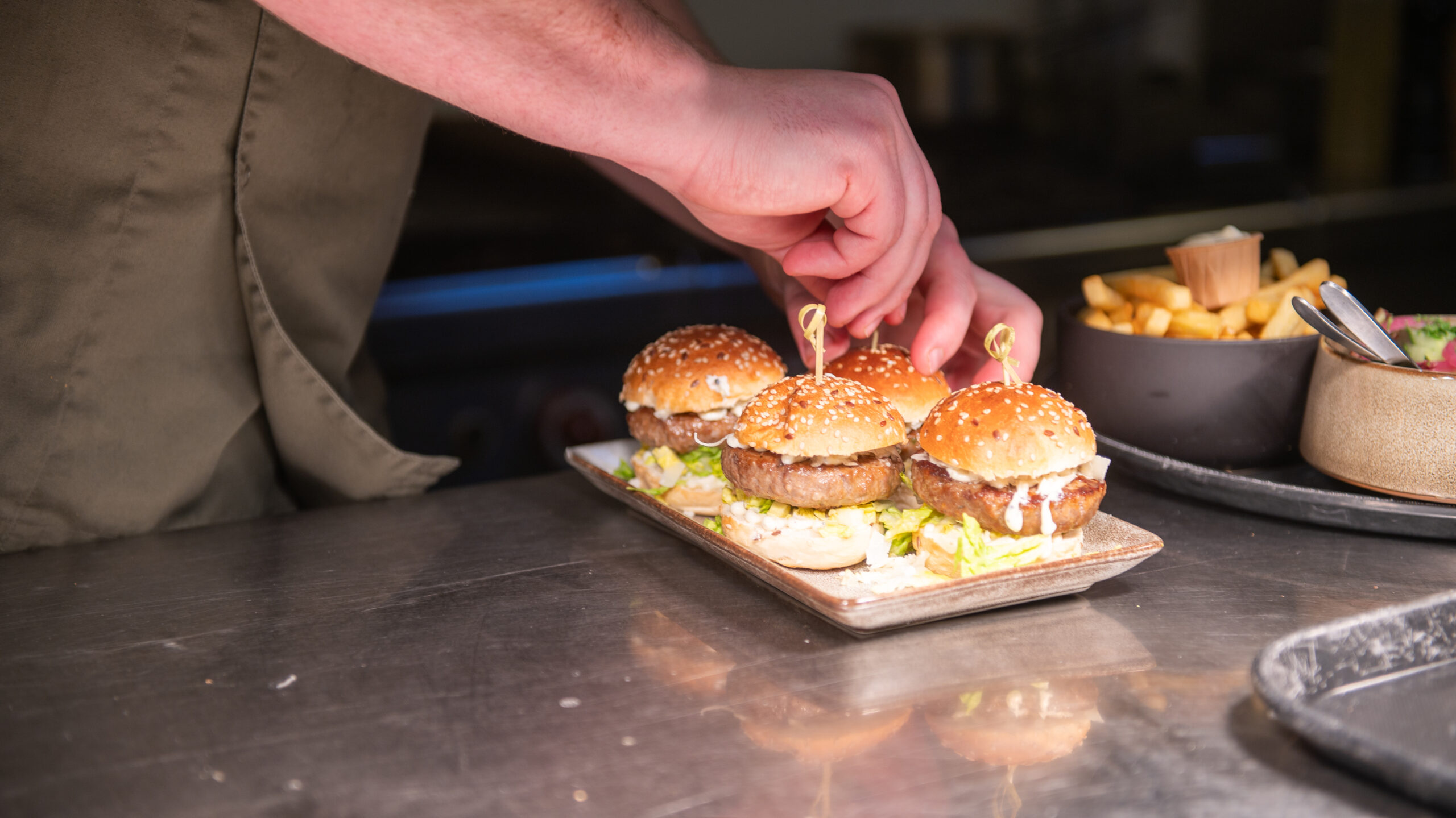Luid het weekend in met Tump's Burgers and Cheers!
